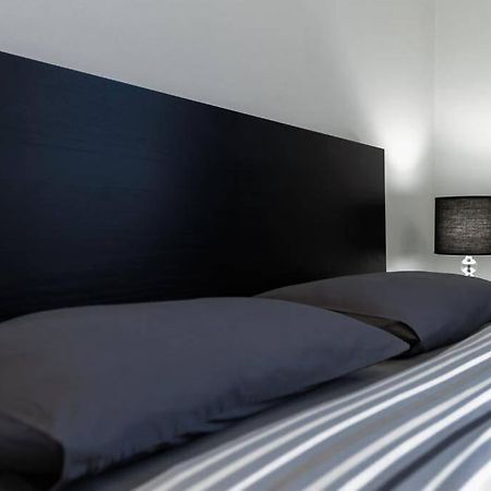 Apartamenty-Mi Crystal Варшава Экстерьер фото