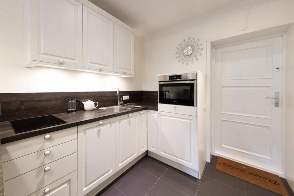 Apartamenty-Mi Crystal Варшава Экстерьер фото